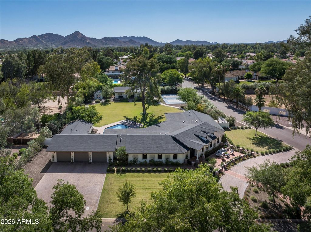 8202 N 74TH Place, Scottsdale, AZ 85258 — photo 4