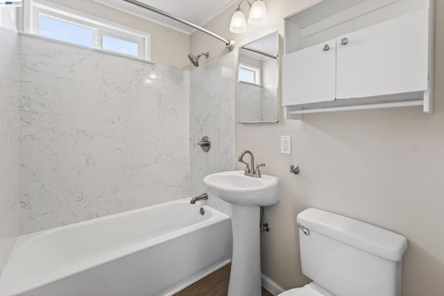 4225 Sherwood Ct, Concord, CA 94521