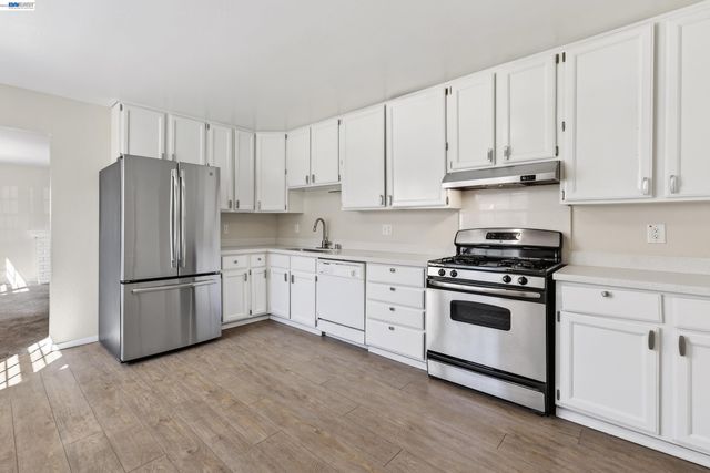 4225 Sherwood Ct, Concord, CA 94521