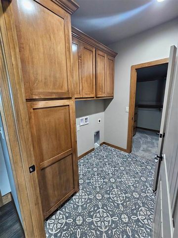 120 S 6th Ave, Sterling, OK 73567