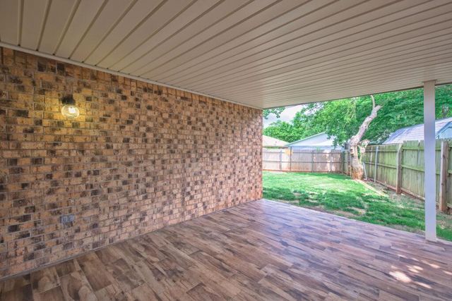 1324 Kelly Park Road, Edmond, OK 73003