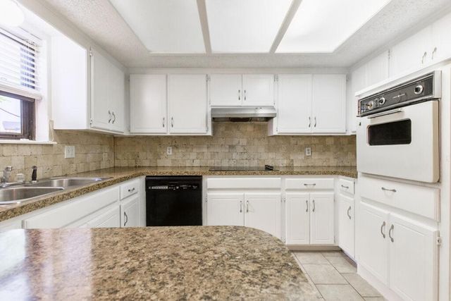 1324 Kelly Park Road, Edmond, OK 73003