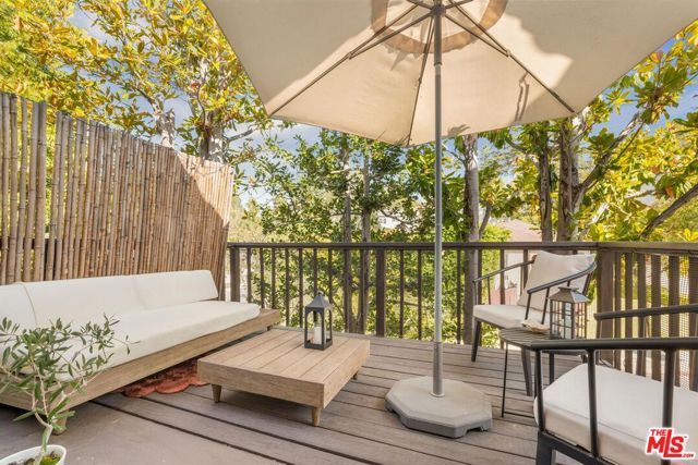 3359 Primera Drive, Los Angeles, CA 90068