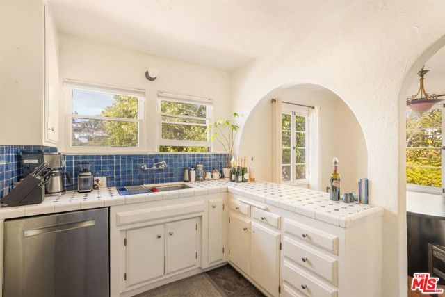 3359 Primera Drive, Los Angeles, CA 90068