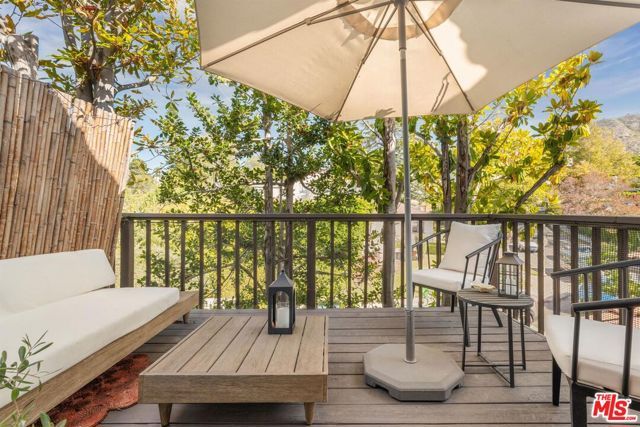 3359 Primera Drive, Los Angeles, CA 90068