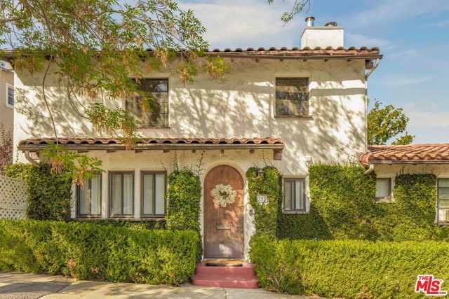 3359 Primera Drive, Los Angeles, CA 90068