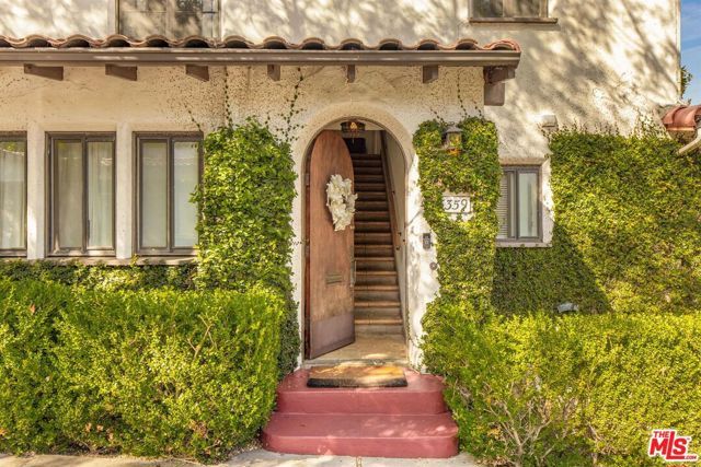 3359 Primera Drive, Los Angeles, CA 90068