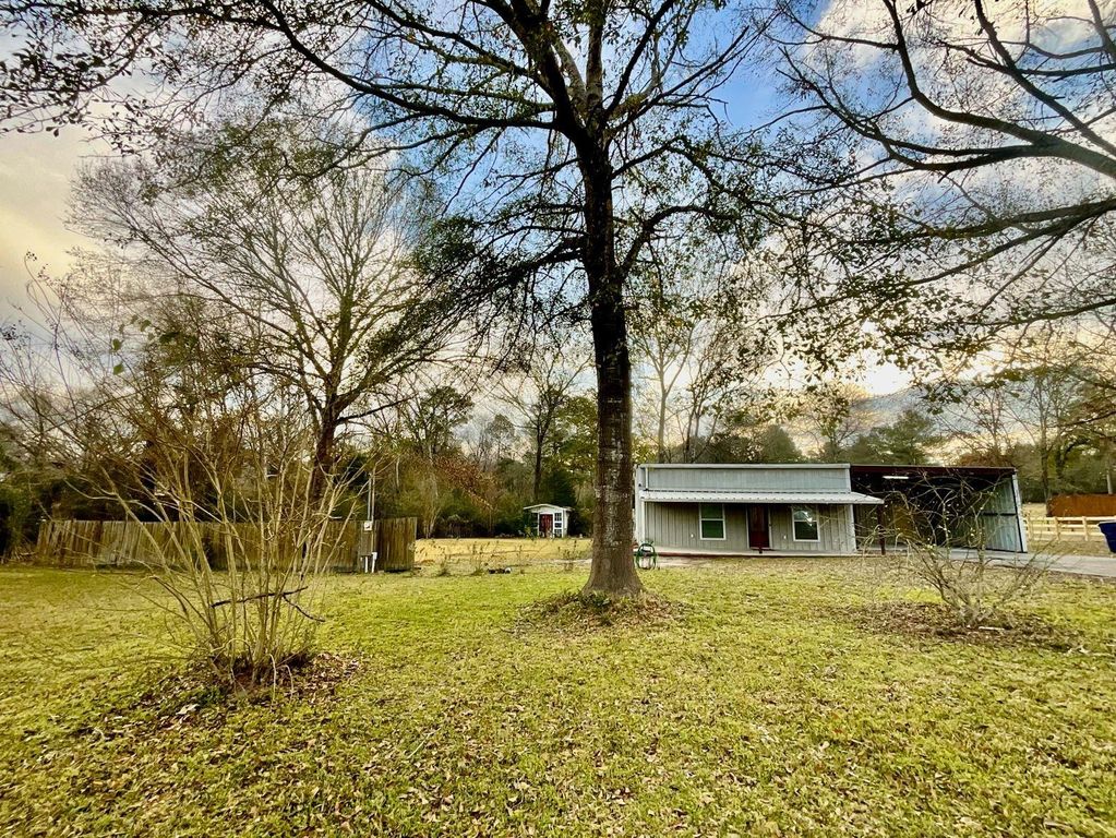 544 Keathley Road, Lufkin, TX 75904