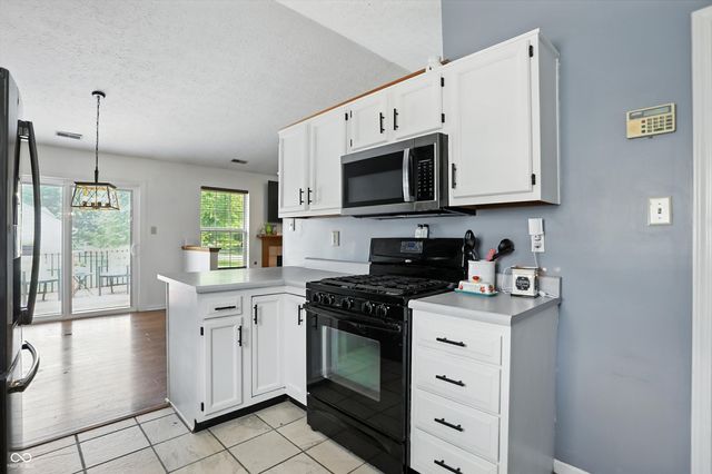 435 Driftwood Court, Franklin, IN 46131