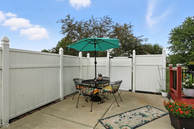 435 Driftwood Court, Franklin, IN 46131