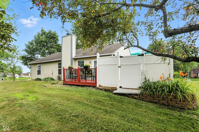 435 Driftwood Court, Franklin, IN 46131