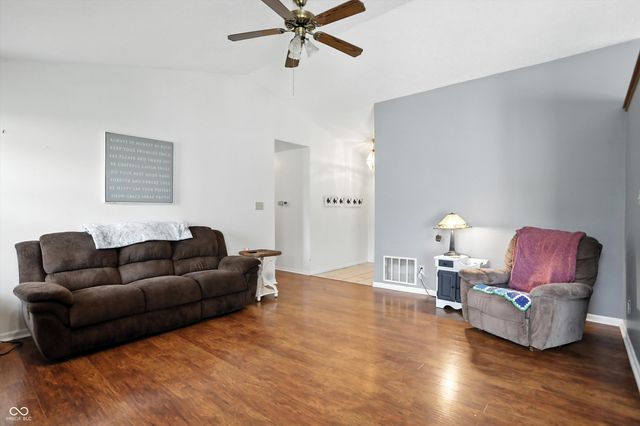 435 Driftwood Court, Franklin, IN 46131