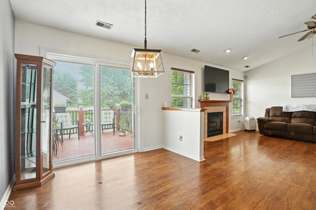 435 Driftwood Court, Franklin, IN 46131