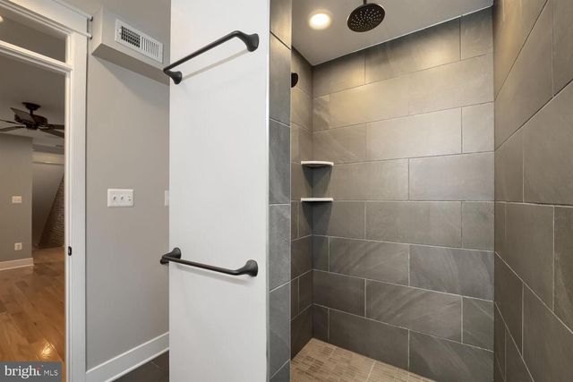 2921 DILLON ST, Baltimore, MD 21224