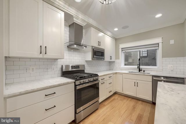 2921 DILLON ST, Baltimore, MD 21224