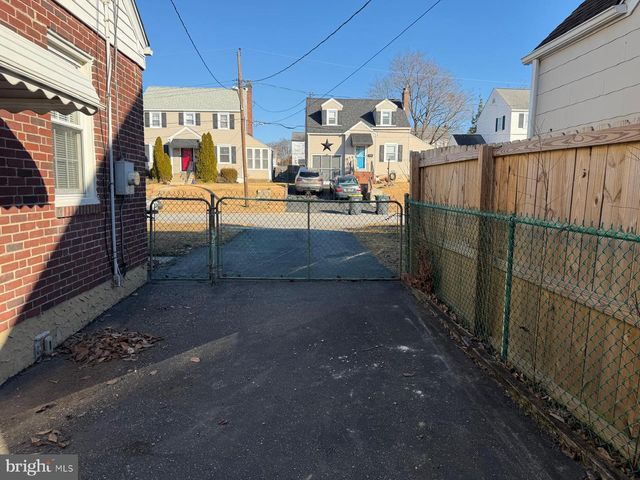 604 FALLON AVE, Wilmington, DE 19804