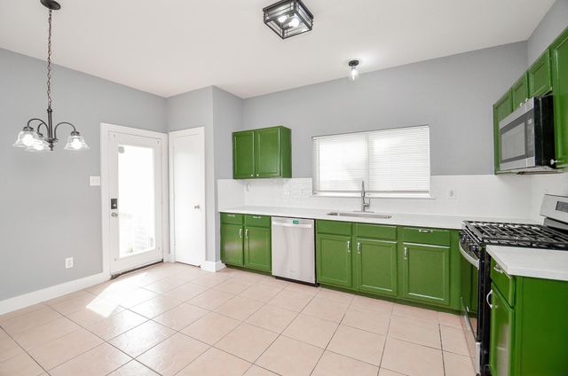 11924 Prior Park Dr, Houston, TX 77047