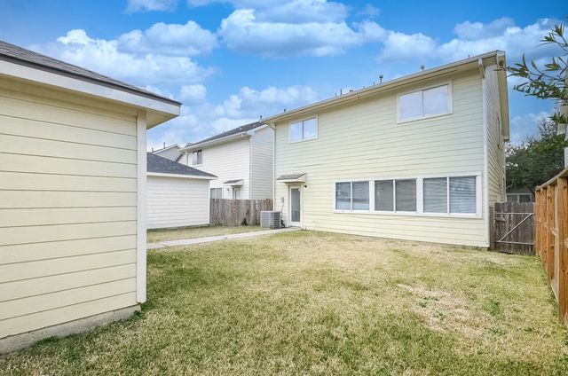 11924 Prior Park Dr, Houston, TX 77047