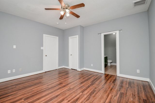 11924 Prior Park Dr, Houston, TX 77047