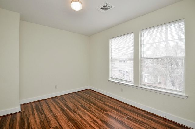 11924 Prior Park Dr, Houston, TX 77047