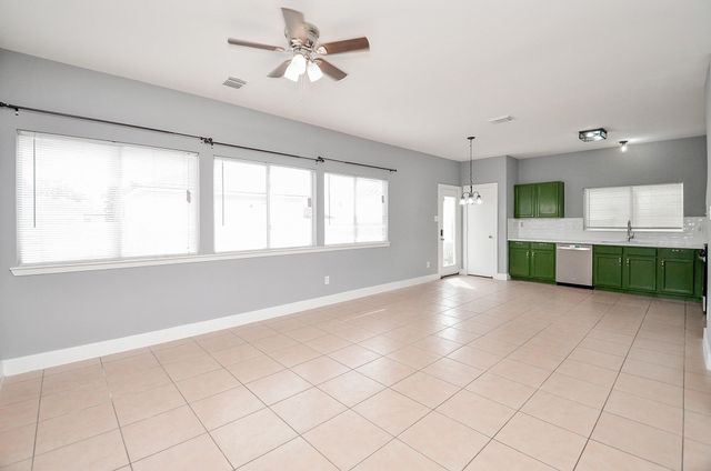 11924 Prior Park Dr, Houston, TX 77047