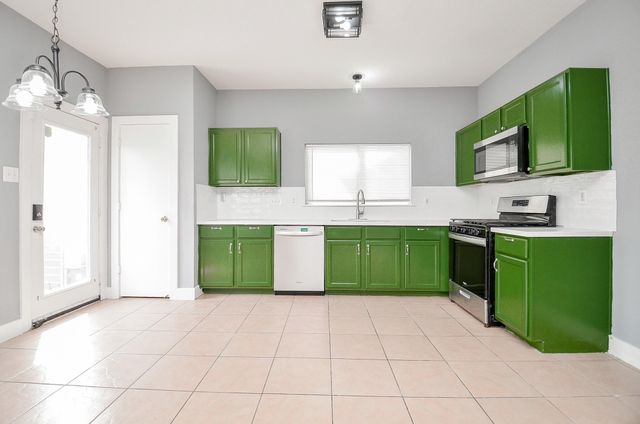 11924 Prior Park Dr, Houston, TX 77047