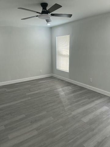 706 Dundas Court, Fort Pierce, FL 34950