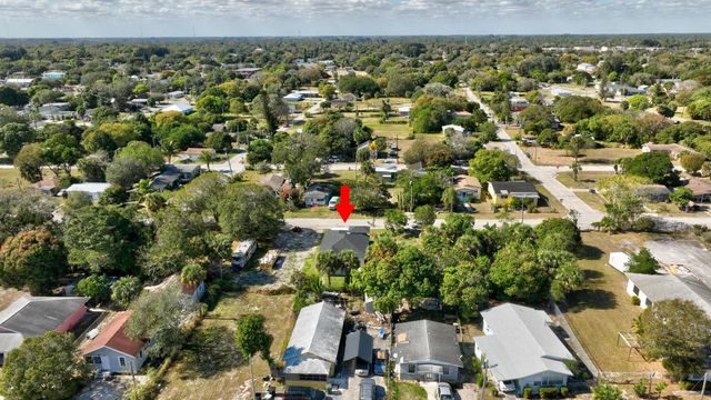 706 Dundas Court, Fort Pierce, FL 34950