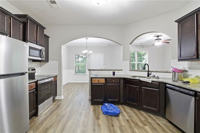 5558 Union Pointe Place, Union City, GA 30291