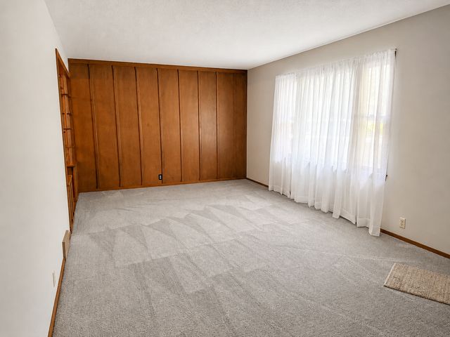1420 Highland Place, Faribault, MN 55021