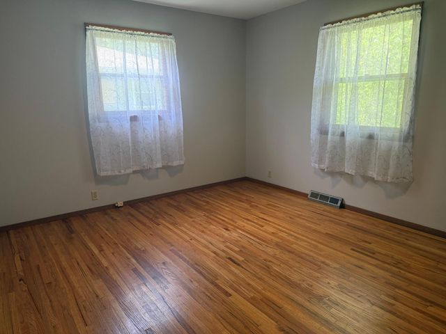 1420 Highland Place, Faribault, MN 55021