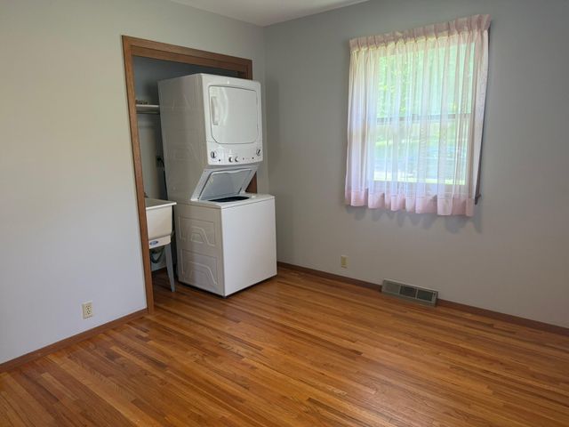 1420 Highland Place, Faribault, MN 55021