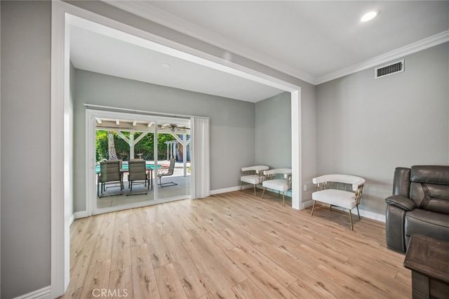9509 Jellico Avenue, Northridge, CA 91325