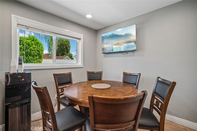 9509 Jellico Avenue, Northridge, CA 91325