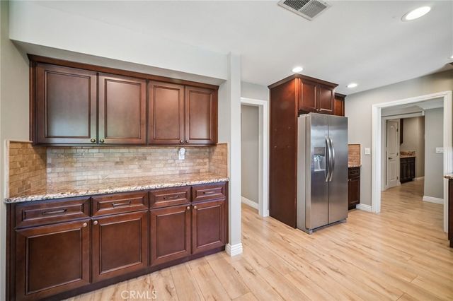 9509 Jellico Avenue, Northridge, CA 91325