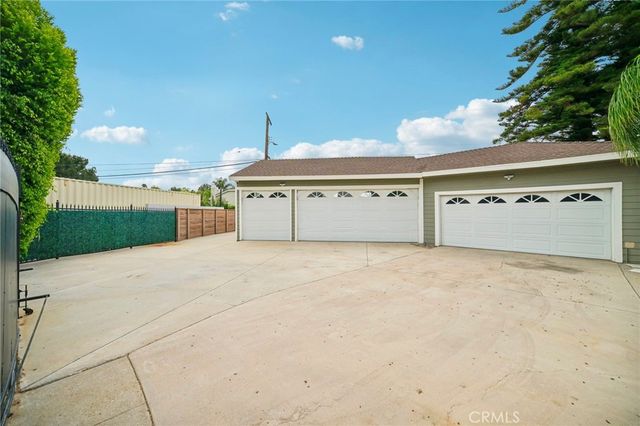 9509 Jellico Avenue, Northridge, CA 91325