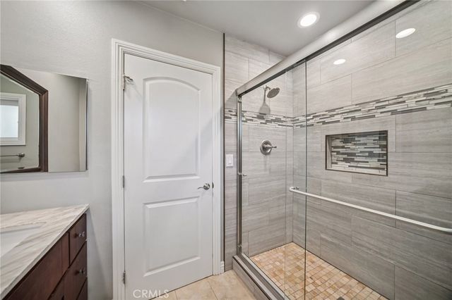 9509 Jellico Avenue, Northridge, CA 91325