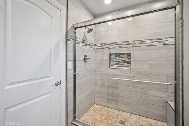 9509 Jellico Avenue, Northridge, CA 91325