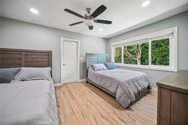 9509 Jellico Avenue, Northridge, CA 91325