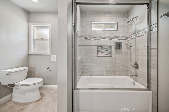 9509 Jellico Avenue, Northridge, CA 91325