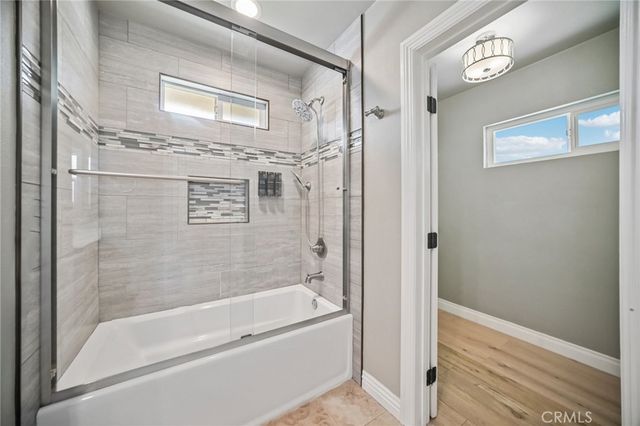 9509 Jellico Avenue, Northridge, CA 91325
