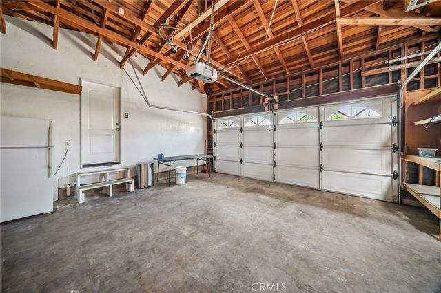 9509 Jellico Avenue, Northridge, CA 91325