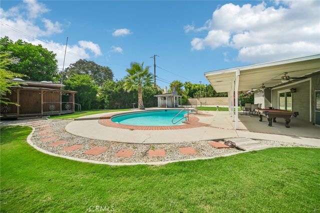 9509 Jellico Avenue, Northridge, CA 91325