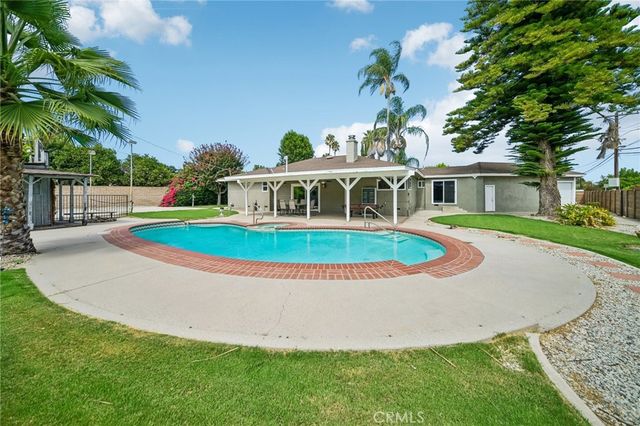 9509 Jellico Avenue, Northridge, CA 91325