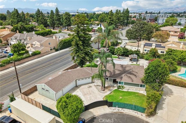 9509 Jellico Avenue, Northridge, CA 91325