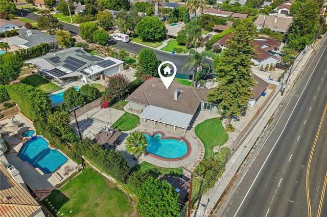9509 Jellico Avenue, Northridge, CA 91325