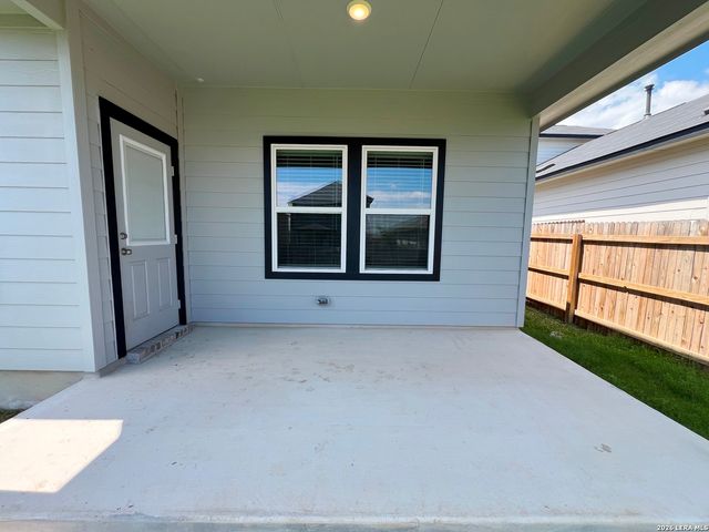6614 Cibolo Springs, Converse, TX 78109