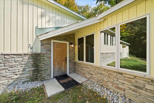 34 Mountain View Road, Winhall, VT 05340