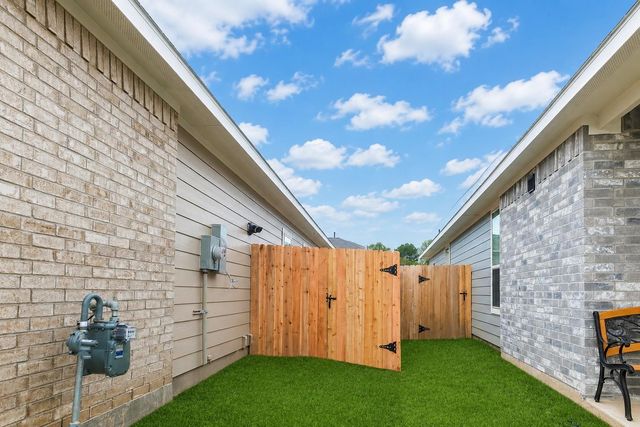 24711 Kessing Creek Lane, Houston, TX 77336