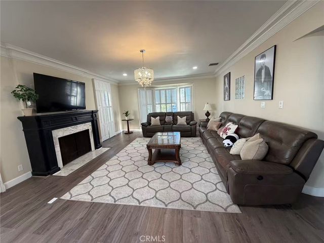 113 N Doheny, Beverly Hills, CA 90211